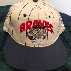 Atlanta Braves SnapBack Looney Tunes Tasmanian D